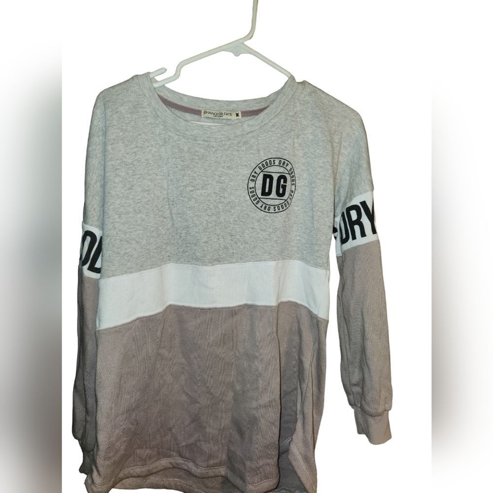 Chance or Fate Sweatshirt Pullover Dry Goods Gray Mauve Color Block Logo M NWOT